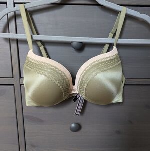 Victoria's Secret Very Sexy Push Up Bra